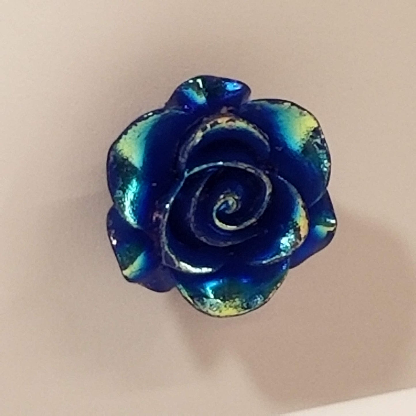 Rose Cover Minders, Aurora Borealis Coating, 20mm