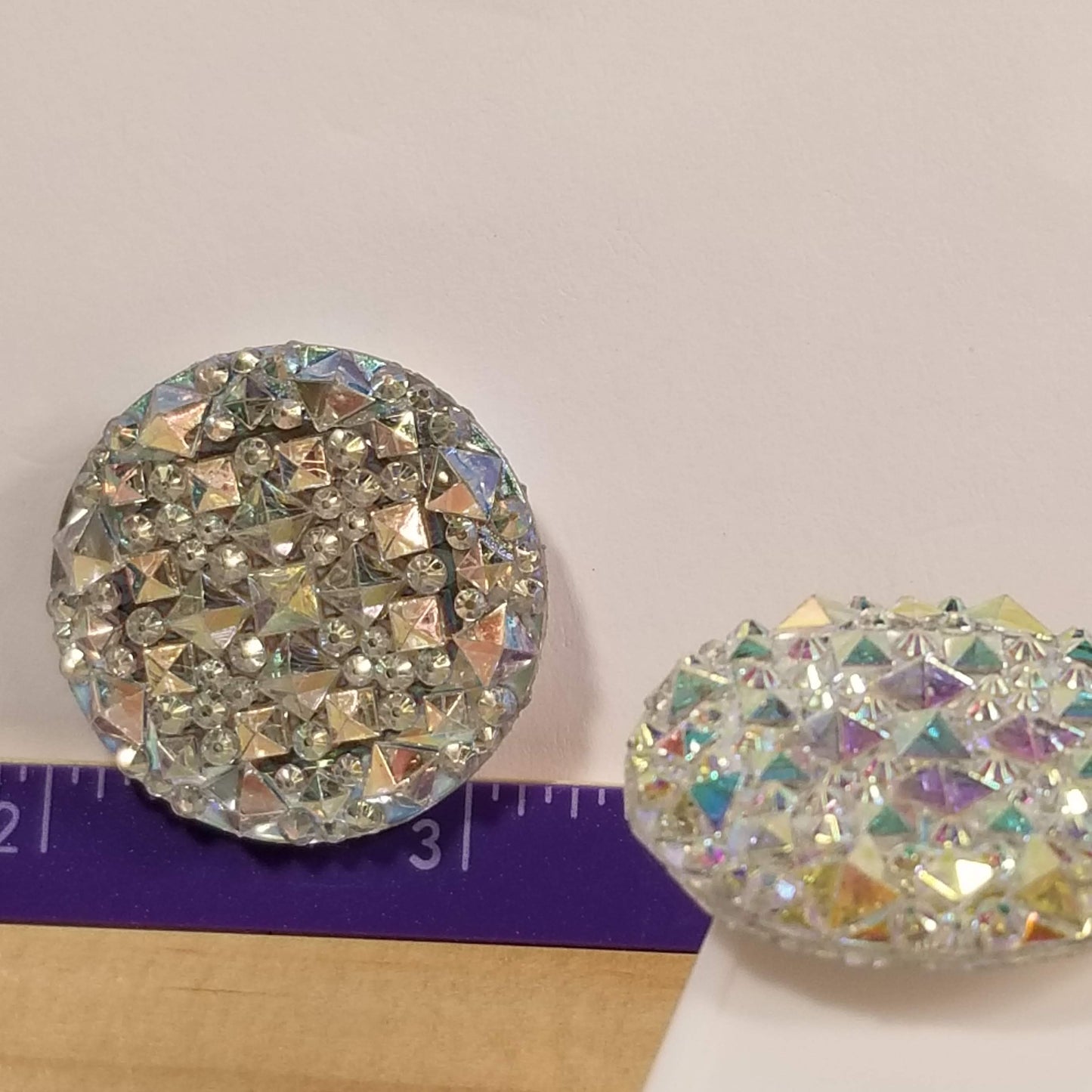 Cover Minder, Round, Simulated Rhinestone Surface in 2 sizes