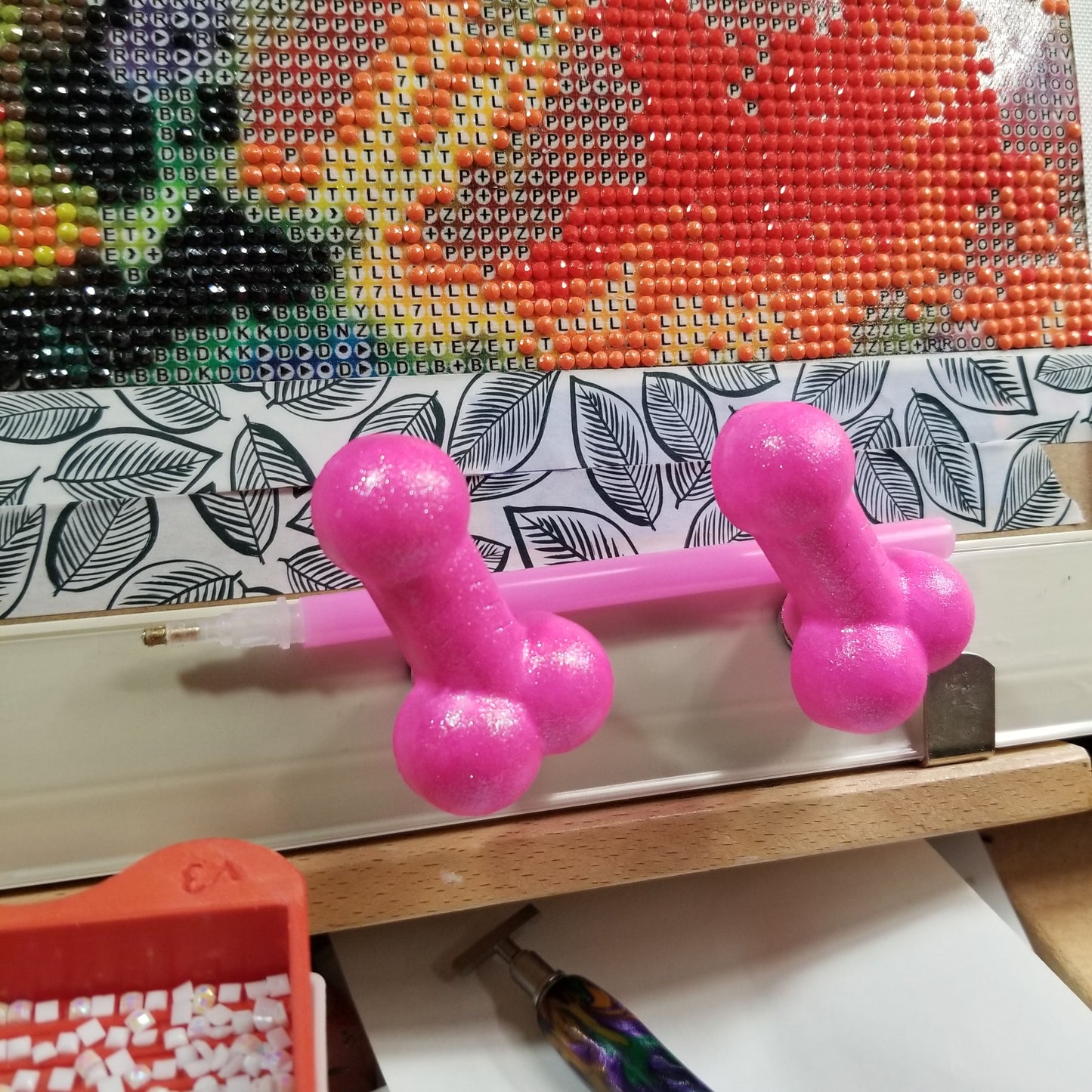 Cover Minder Pete is at your service, a penis shaped cover minder for diamond painting